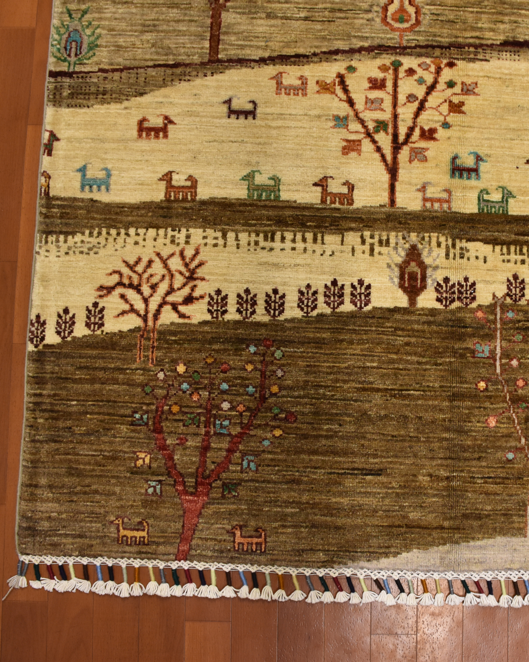 Sultani Hand-Knotted Wool Rug 5' 7" x 7' 7"