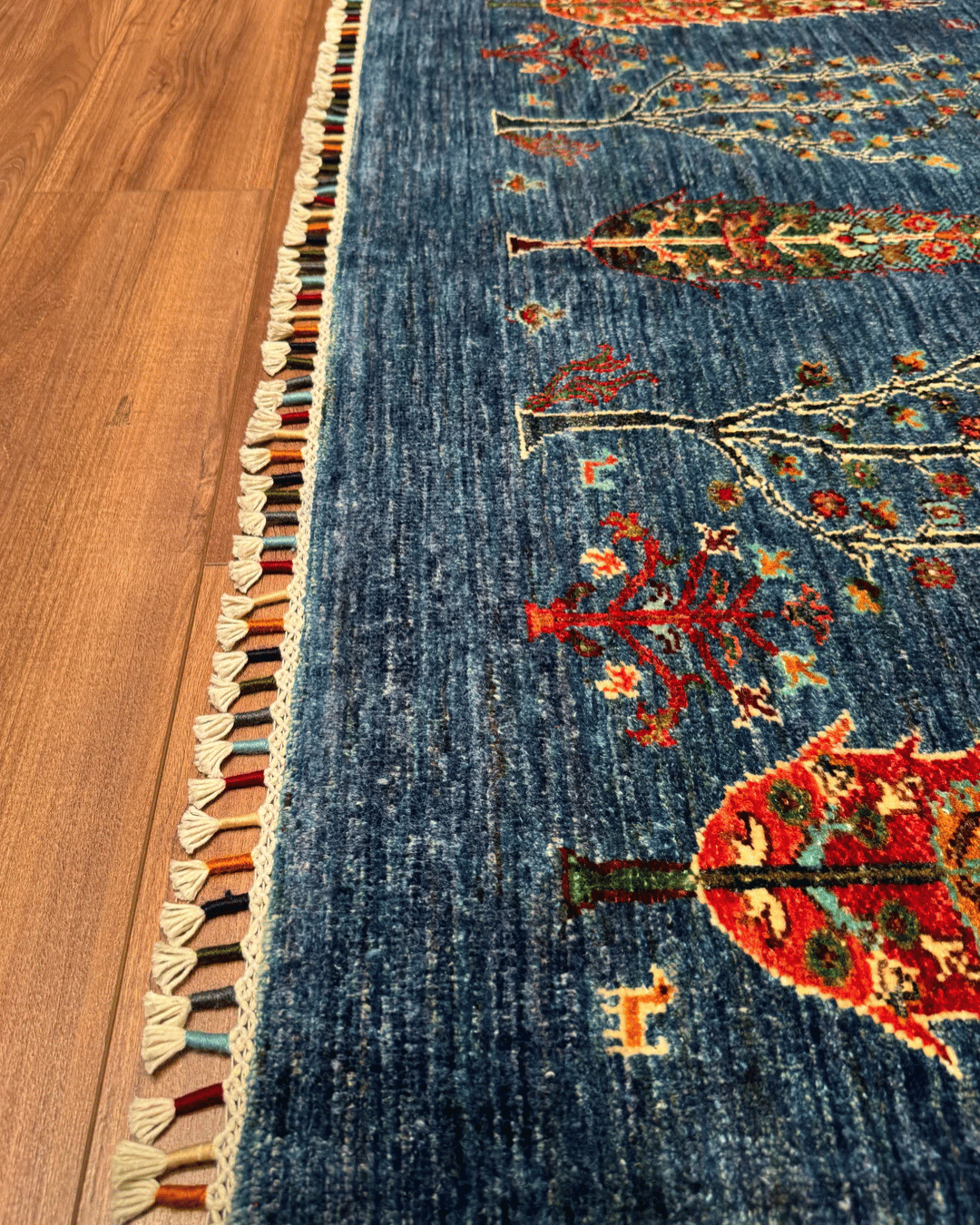Sultani Hand-Knotted Wool Rug 4' 1" x 6' 1"